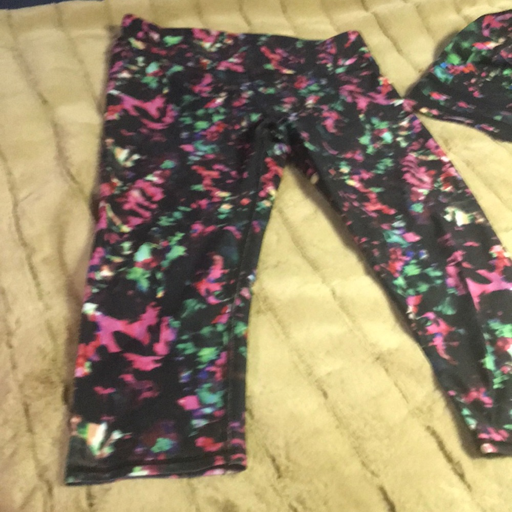 Fabletics workout top and leggings